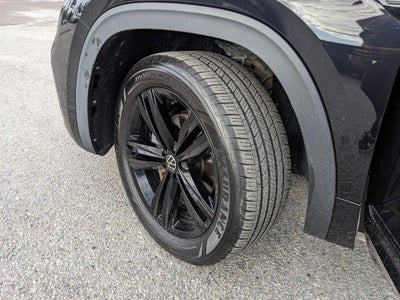 2023 Volkswagen Atlas Cross Sport 2.0T SEL R-Line