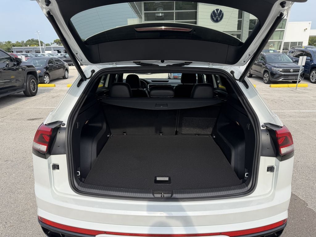 2023 Volkswagen Atlas Cross Sport 3.6L V6 SEL R-Line
