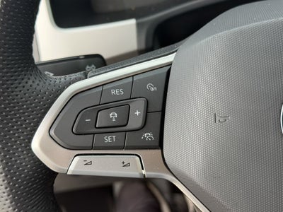 2023 Volkswagen Atlas Cross Sport 3.6L V6 SEL R-Line