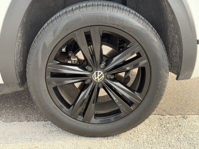2023 Volkswagen Atlas Cross Sport 3.6L V6 SEL R-Line