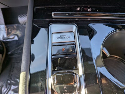 2026 Volkswagen Atlas Cross Sport SE w/Technology