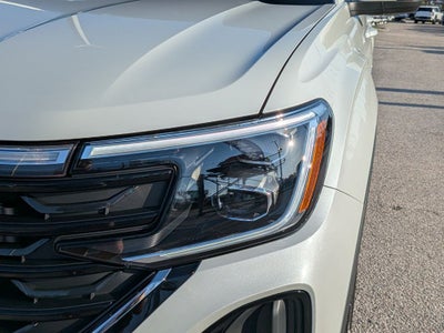 2026 Volkswagen Atlas Cross Sport SE w/Technology