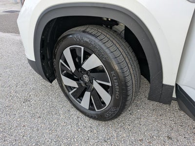 2026 Volkswagen Atlas Cross Sport SE w/Technology