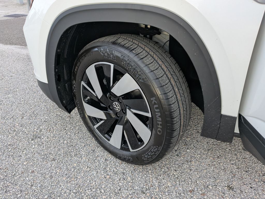 2026 Volkswagen Atlas Cross Sport SE w/Technology