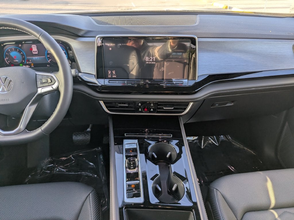 2026 Volkswagen Atlas Cross Sport SE w/Technology