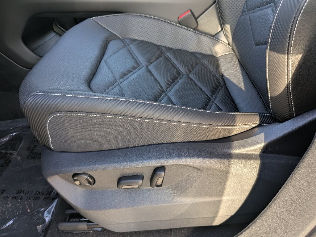 2026 Volkswagen Atlas Cross Sport SE w/Technology