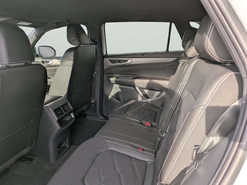 2026 Volkswagen Atlas Cross Sport SE w/Technology