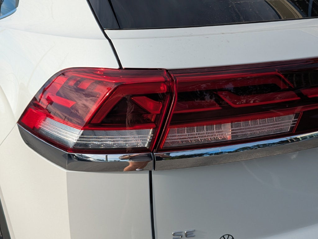 2026 Volkswagen Atlas Cross Sport SE w/Technology