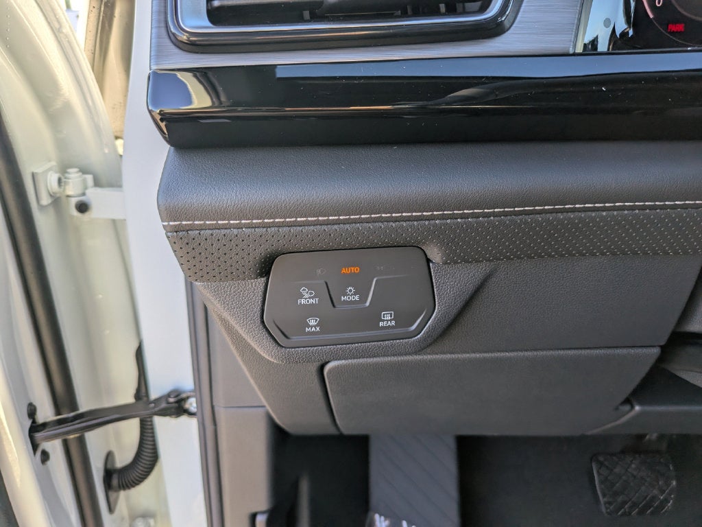 2026 Volkswagen Atlas Cross Sport SE w/Technology