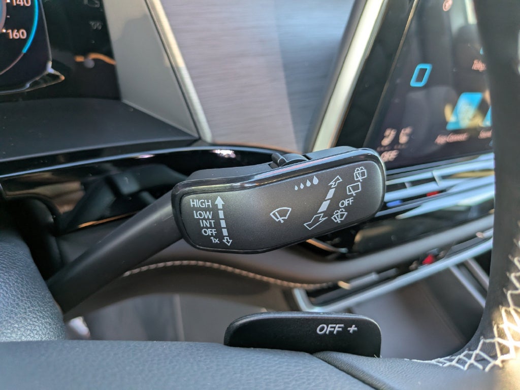 2026 Volkswagen Atlas Cross Sport SE w/Technology