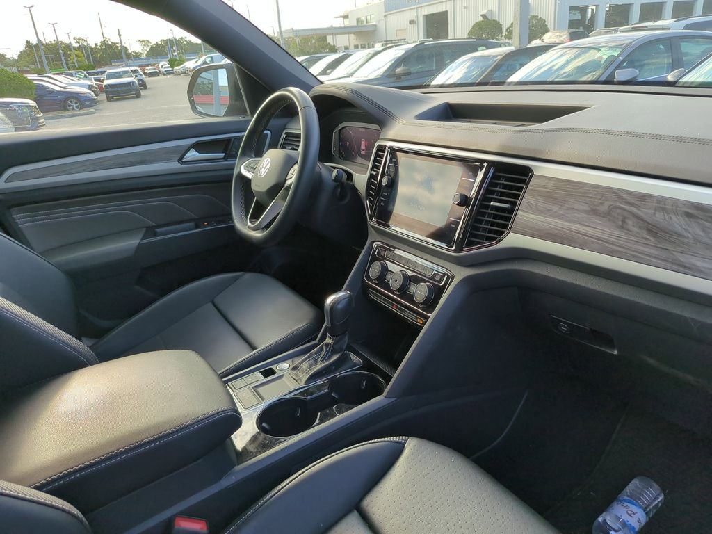 2023 Volkswagen Atlas Cross Sport 2.0T SE w/Technology
