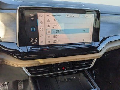 2026 Volkswagen Atlas Cross Sport 2.0T SE w/Technology