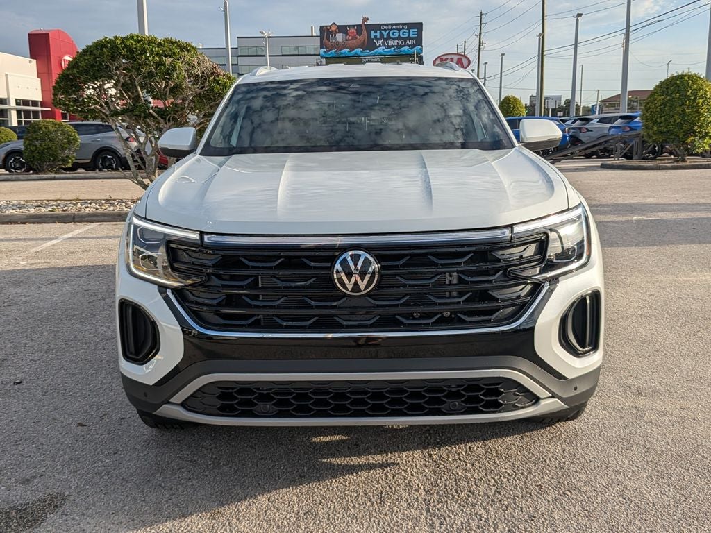 2026 Volkswagen Atlas Cross Sport 2.0T SE w/Technology