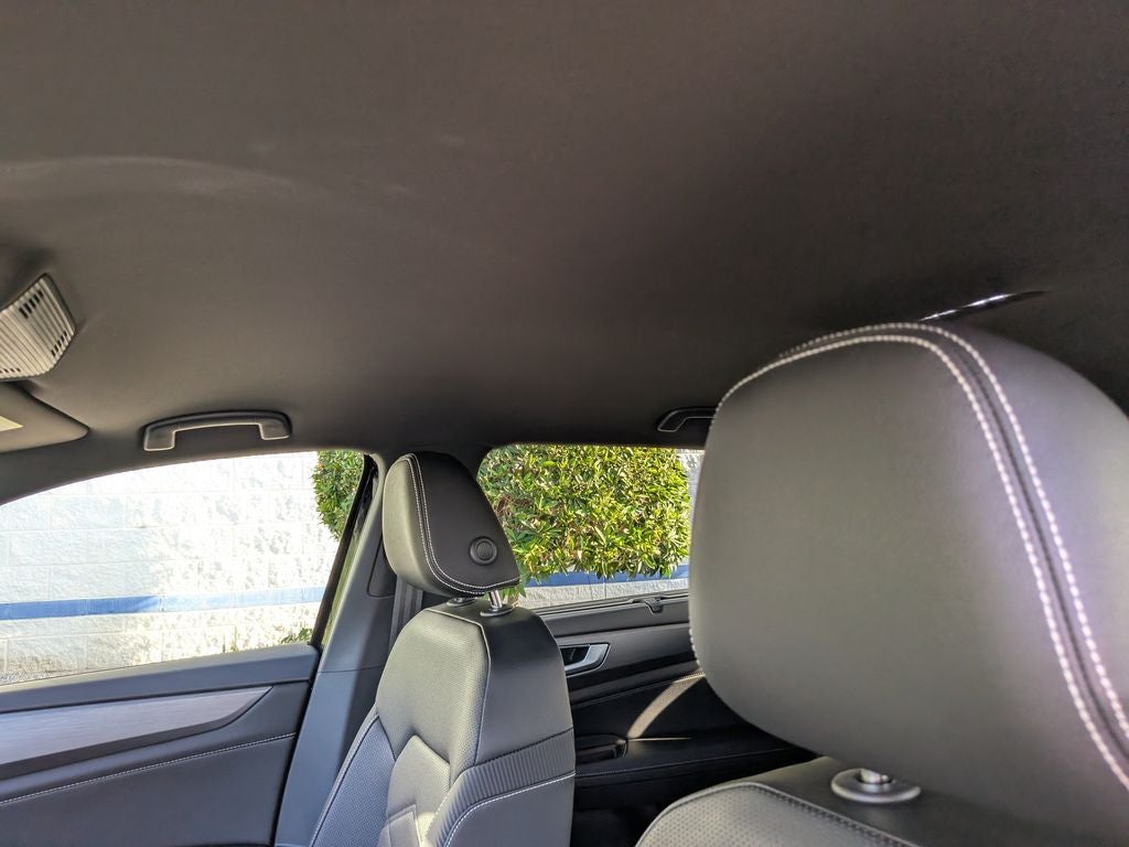 2026 Volkswagen Atlas Cross Sport SE w/Technology
