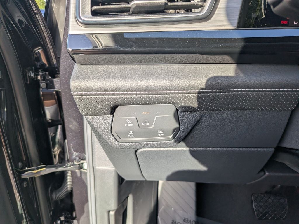 2026 Volkswagen Atlas Cross Sport SE w/Technology