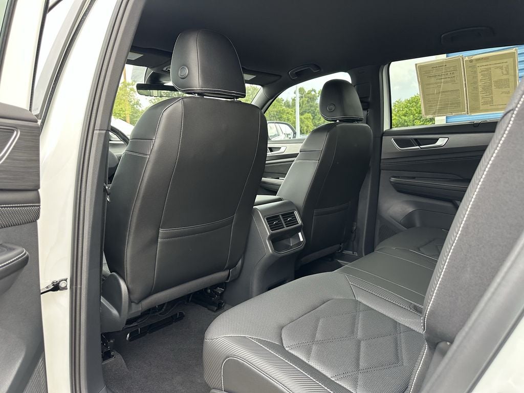 2024 Volkswagen Atlas Cross Sport 2.0T SE w/Technology