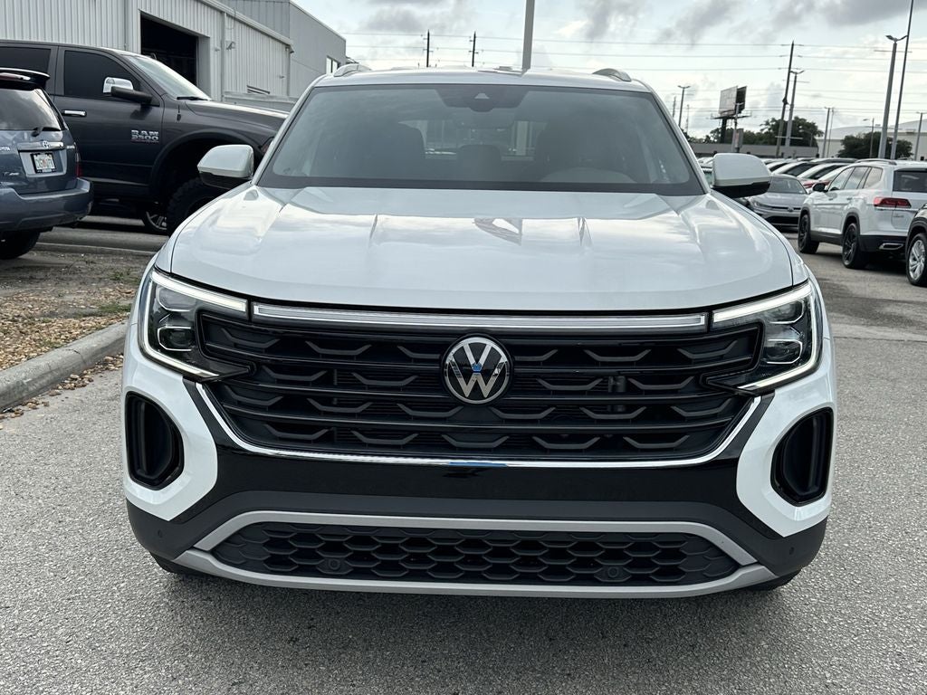 2024 Volkswagen Atlas Cross Sport 2.0T SE w/Technology