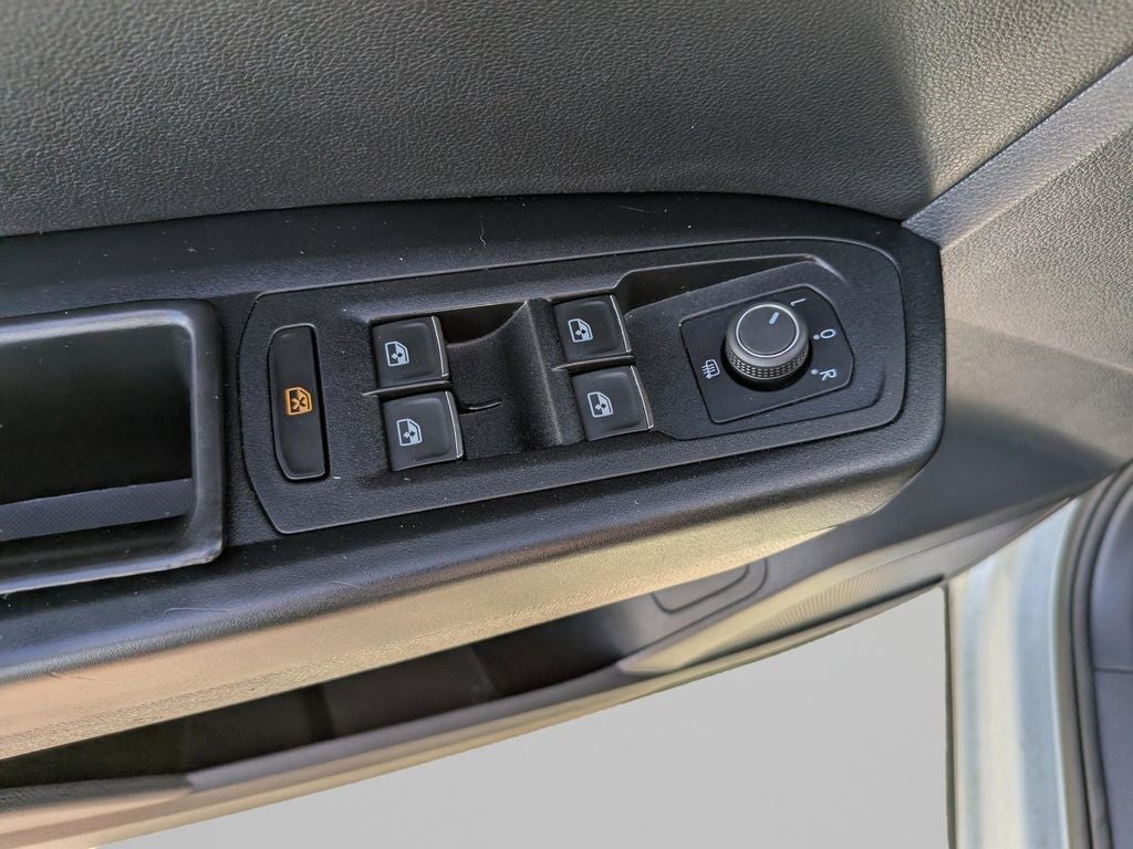 2019 Volkswagen Atlas 2.0T SE w/Technology w/Technology