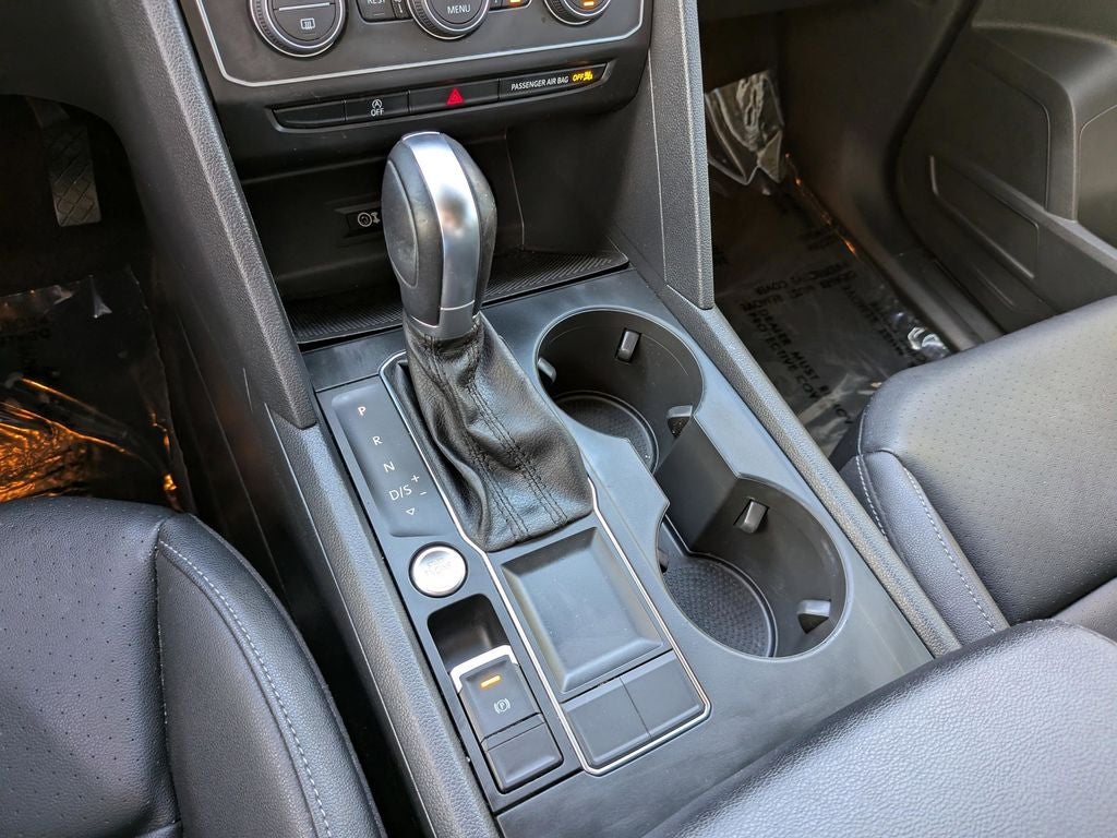 2019 Volkswagen Atlas 2.0T SE w/Technology w/Technology