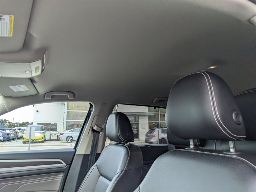 2023 Volkswagen Atlas 2.0T SE w/Technology