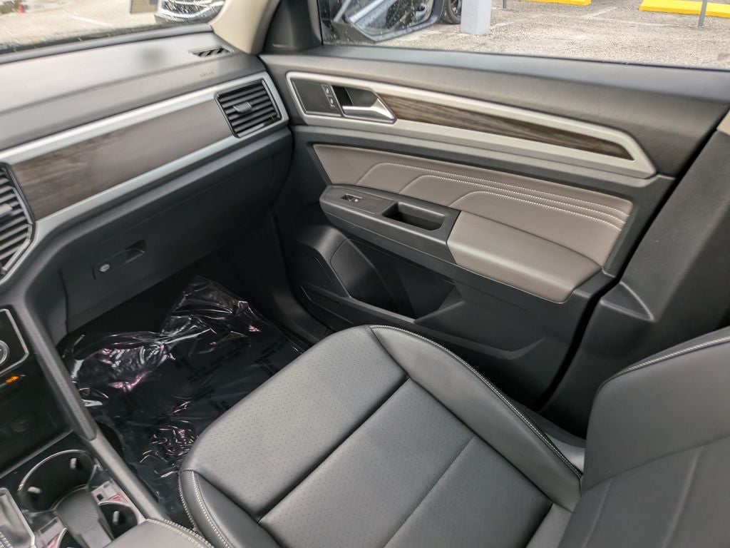 2023 Volkswagen Atlas 2.0T SE w/Technology