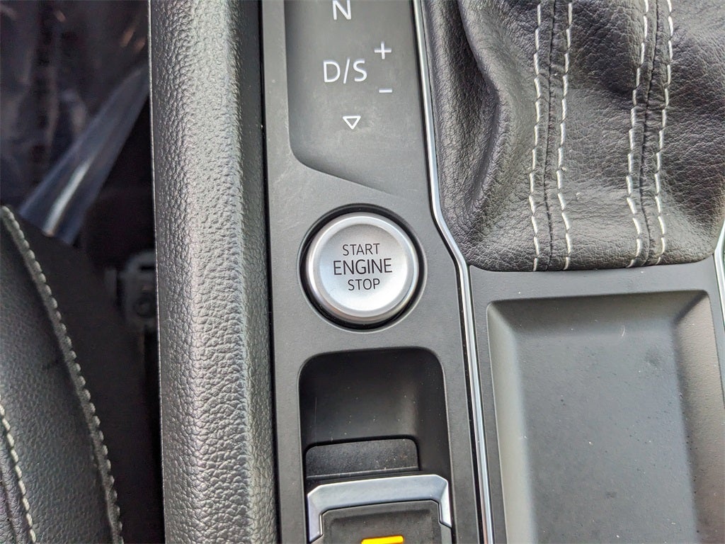 2023 Volkswagen Atlas 2.0T SE w/Technology