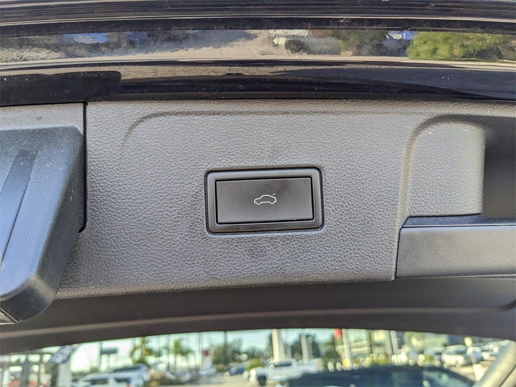 2022 Volkswagen Atlas 2.0T SE w/Technology