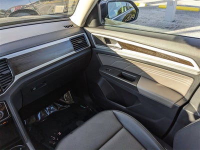 2022 Volkswagen Atlas 2.0T SE w/Technology