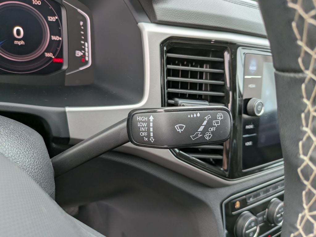 2023 Volkswagen Atlas 2.0T SE w/Technology