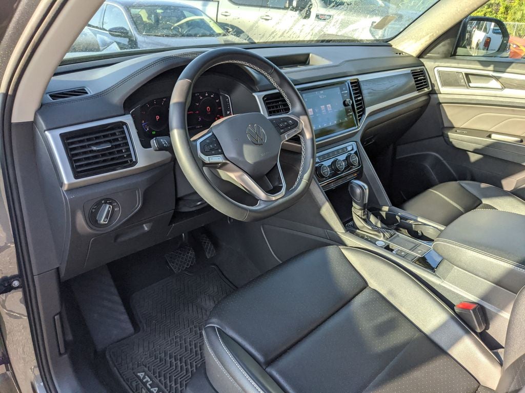 2023 Volkswagen Atlas 3.6L V6 SE w/Technology