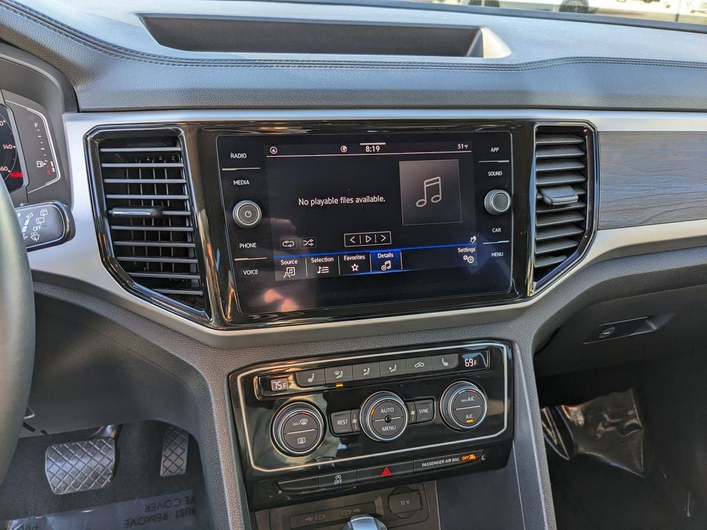 2022 Volkswagen Atlas 3.6L V6 SE w/Technology