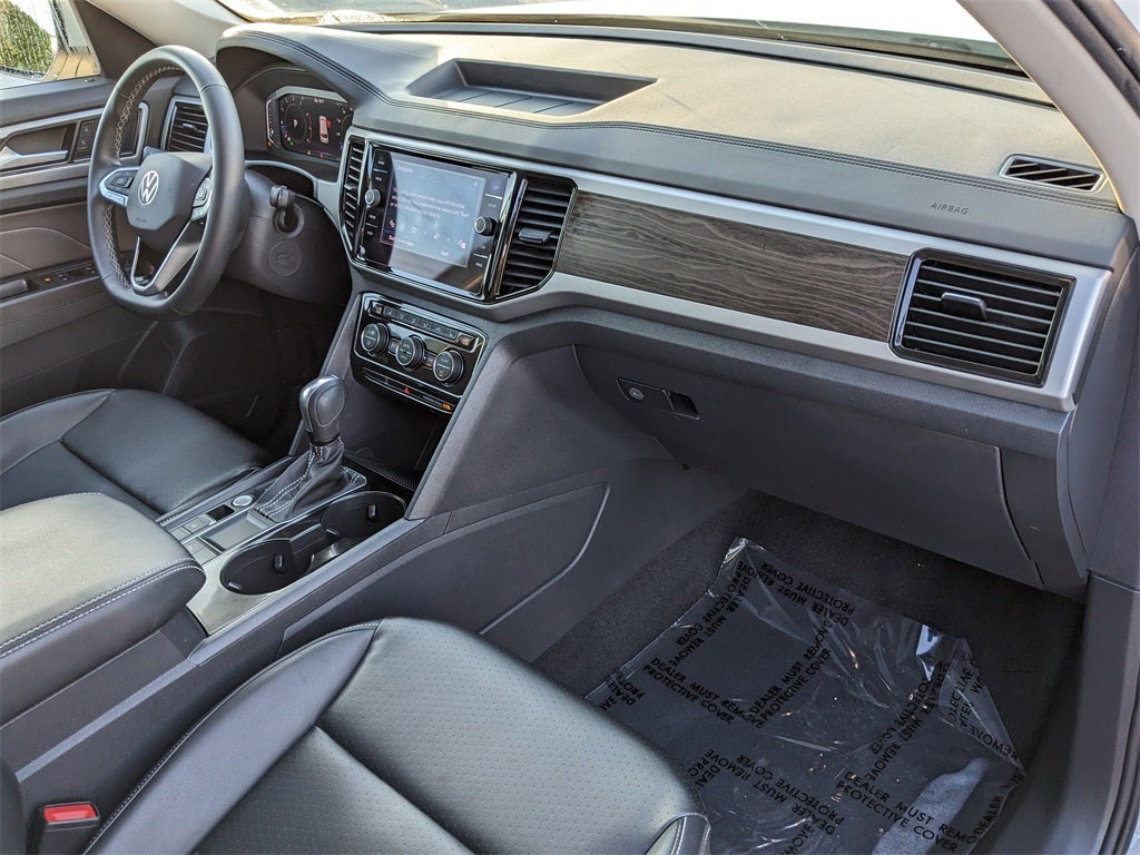 2022 Volkswagen Atlas 3.6L V6 SE w/Technology