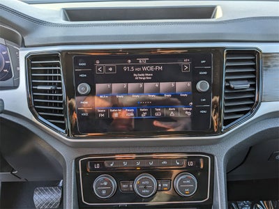 2022 Volkswagen Atlas 3.6L V6 SE w/Technology