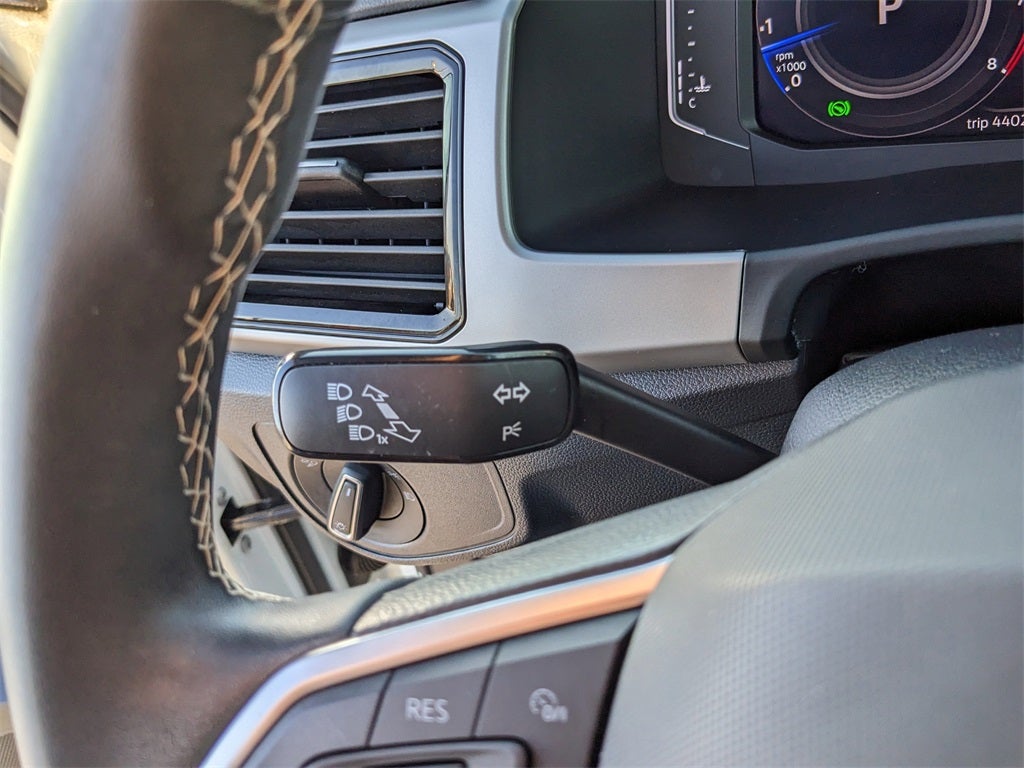 2022 Volkswagen Atlas 3.6L V6 SE w/Technology