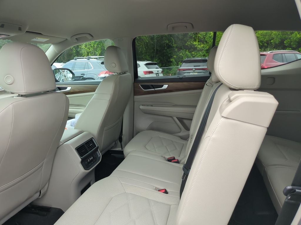 2024 Volkswagen Atlas 2.0T SE w/Technology