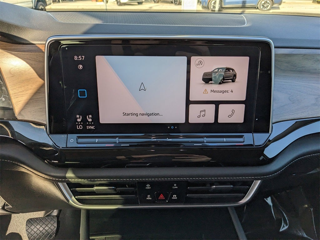 2025 Volkswagen Atlas 2.0T SE w/Technology