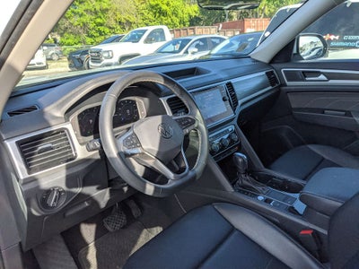 2022 Volkswagen Atlas 3.6L V6 SE w/Technology