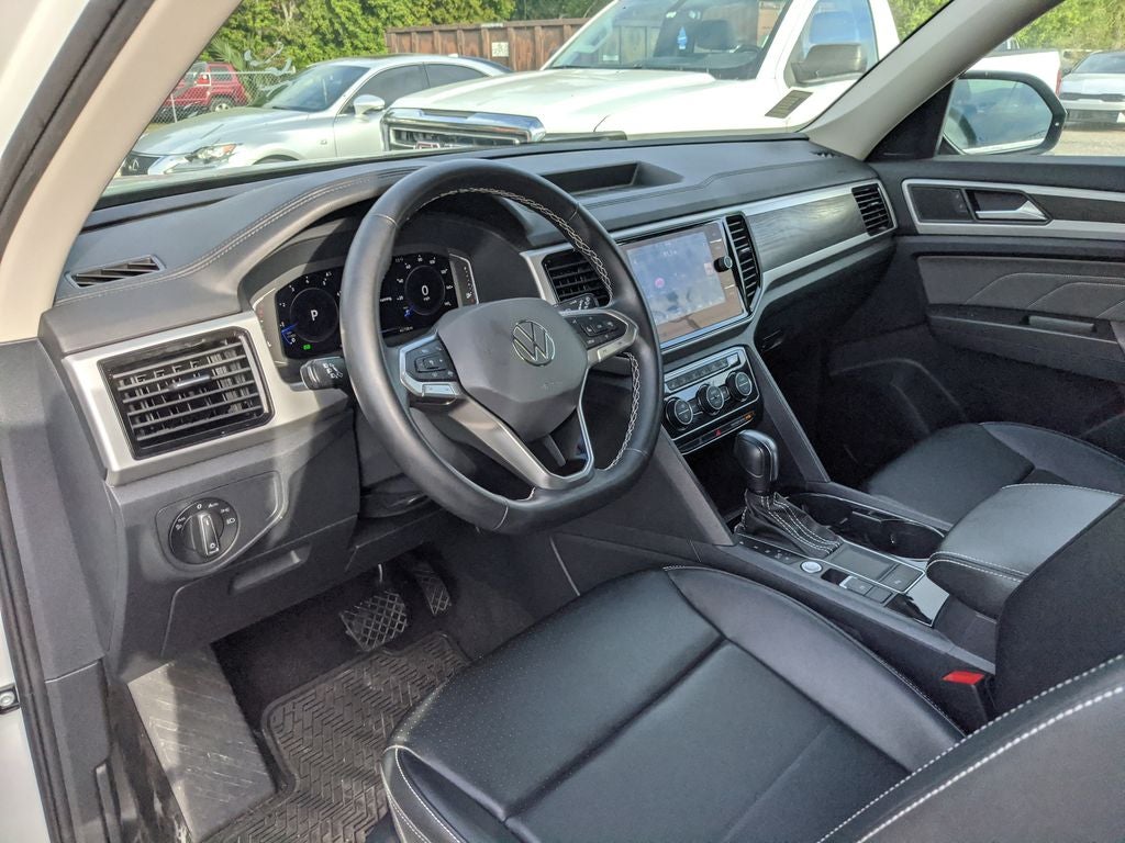 2022 Volkswagen Atlas 3.6L V6 SE w/Technology