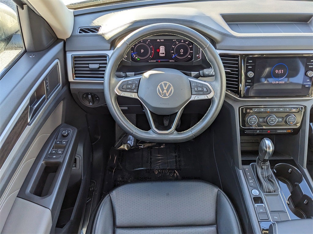 2023 Volkswagen Atlas 3.6L V6 SE w/Technology