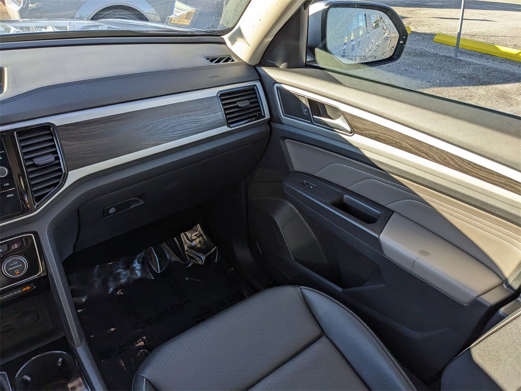 2023 Volkswagen Atlas 3.6L V6 SE w/Technology