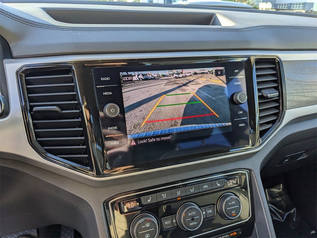 2023 Volkswagen Atlas 3.6L V6 SE w/Technology