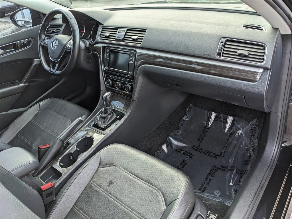 2018 Volkswagen Passat 2.0T SE w/Technology w/Technology