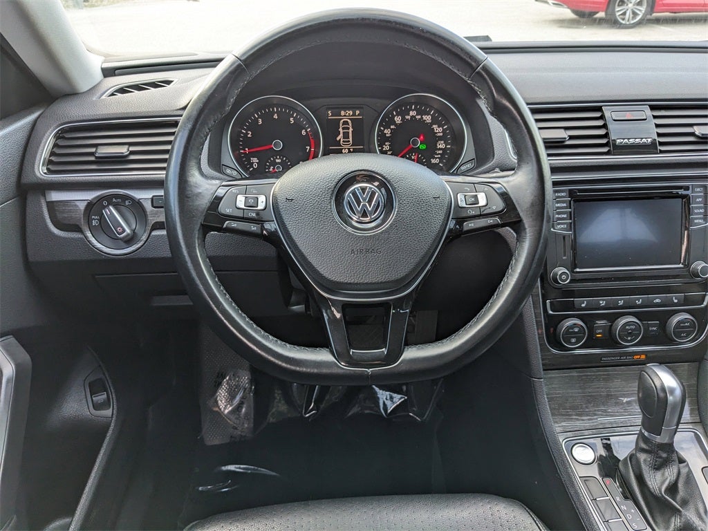 2018 Volkswagen Passat 2.0T SE w/Technology w/Technology