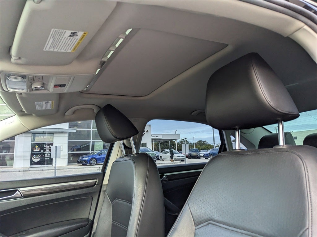 2018 Volkswagen Passat 2.0T SE w/Technology w/Technology