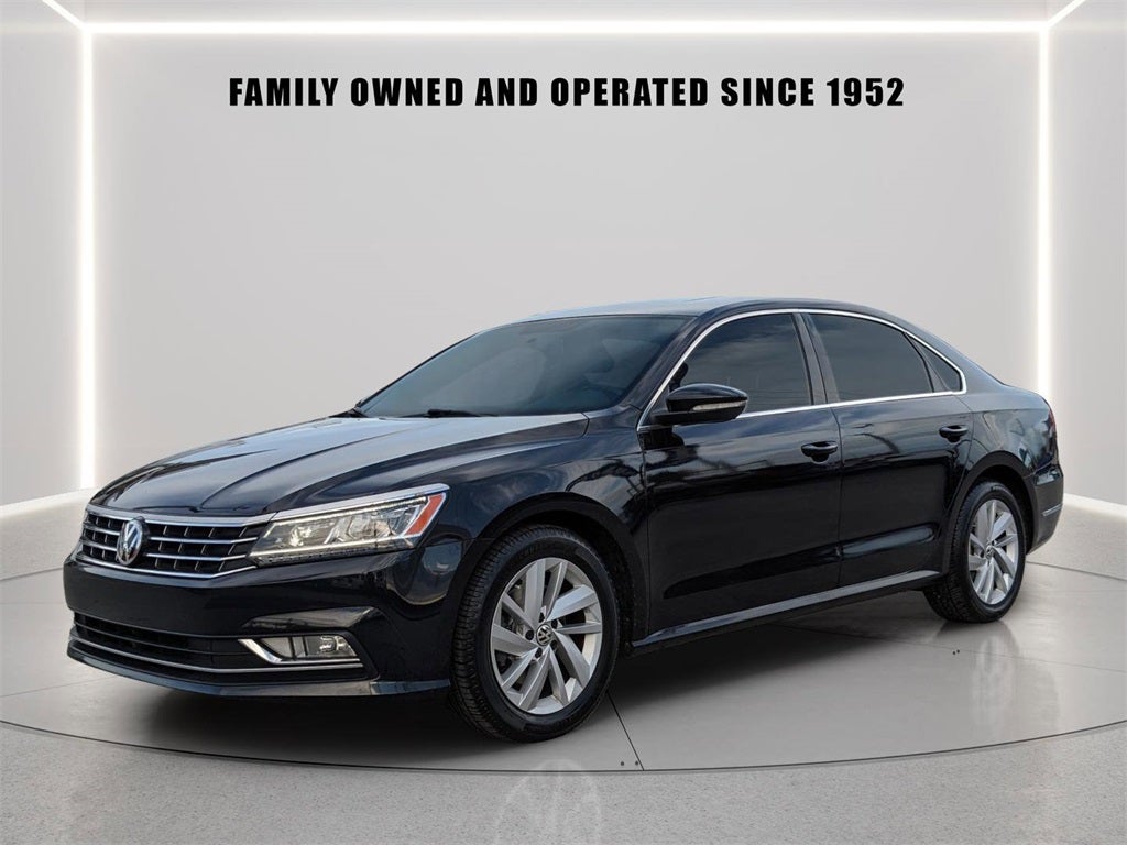 2018 Volkswagen Passat 2.0T SE w/Technology w/Technology