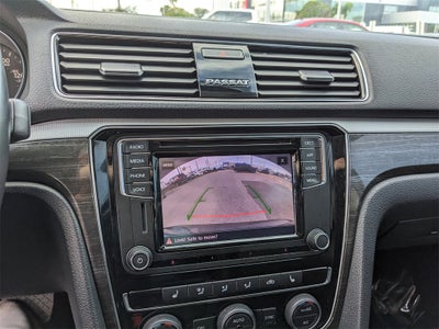 2018 Volkswagen Passat 2.0T SE w/Technology w/Technology