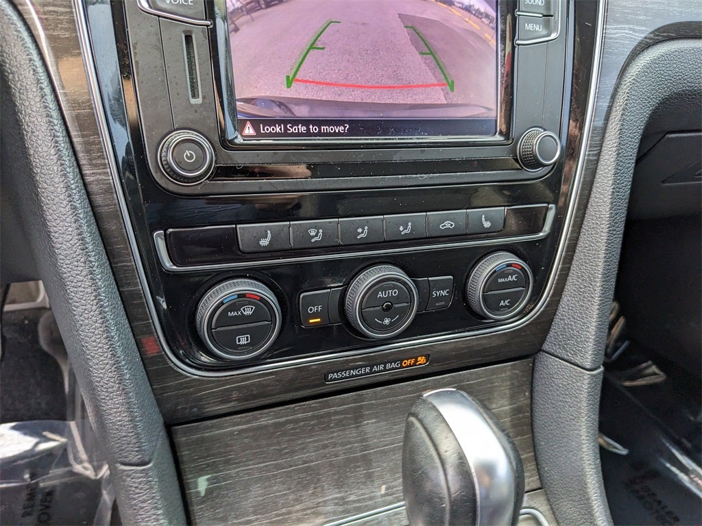 2018 Volkswagen Passat 2.0T SE w/Technology w/Technology