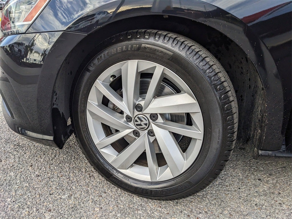 2018 Volkswagen Passat 2.0T SE w/Technology w/Technology