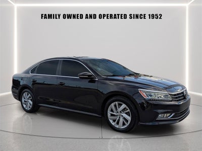 2018 Volkswagen Passat 2.0T SE w/Technology w/Technology