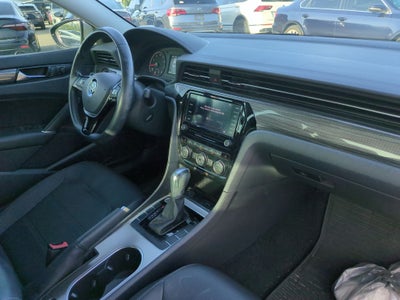 2020 Volkswagen Passat 2.0T R-Line